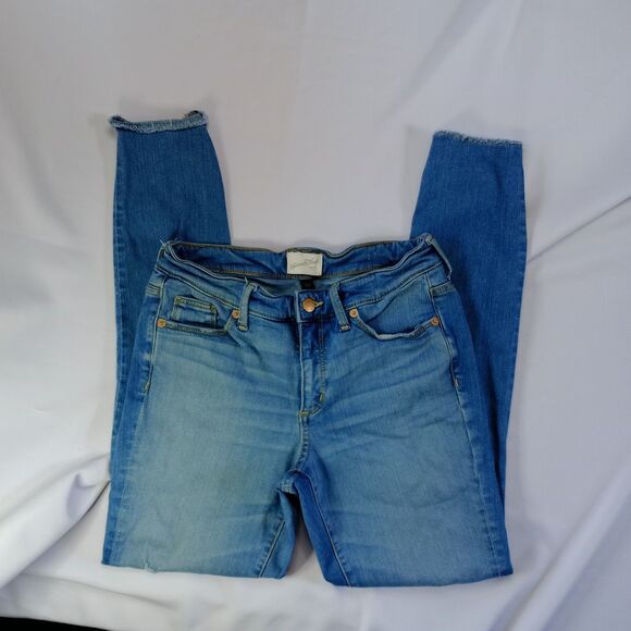 Lot of 2 Universal Thread Womens Distressed Jeggings Denim Jeans Pantssz 4 - Picture 3 of 12